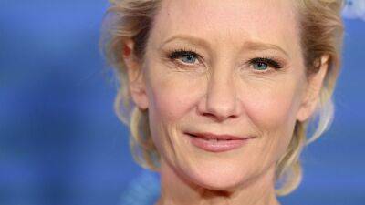 Anne Heche Is ‘Not Expected to Survive’ Tragic Car Accident - www.glamour.com - Los Angeles - Los Angeles