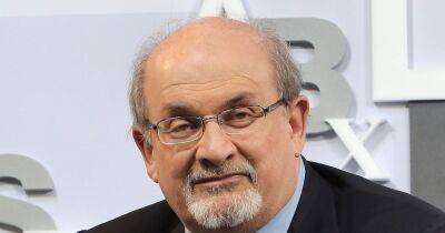 Sir Salman Rushdie: Who is he, what is he known for and what happened to him? - www.manchestereveningnews.co.uk - Britain - India - Pakistan - New York - Iran