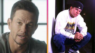 Mark Wahlberg Says His Kids Are 'Terribly Embarrassed' by His Marky Mark '90s Fashion (Exclusive) - www.etonline.com - county Hart