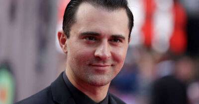 Darius Campbell Danesh tributes pour in following death of Glasgow singer and actor - www.msn.com - Britain - Scotland - Chicago - Birmingham - Smith - county Sheridan