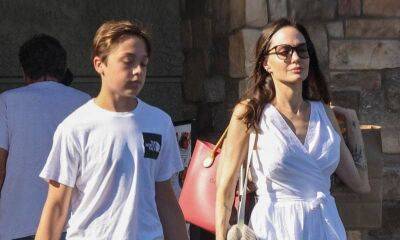 Angelina Jolie wears all white as she goes shopping with her son Knox in Los Angeles - us.hola.com - Los Angeles - USA - county Knox - county Angelina