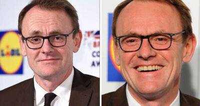Sean Lock: 'Finger clubbing' and 'coughing up blood' Signs of the cancer that killed comic - www.msn.com