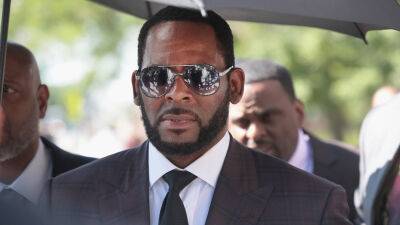 R. Kelly opening statements begin in Chicago federal trial - www.foxnews.com - Chicago