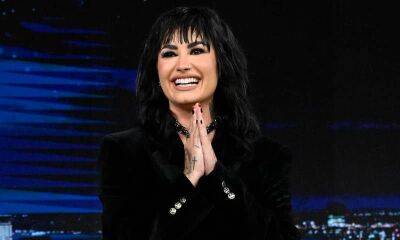 Demi Lovato shares hilarious backstage moment at The Tonight Show Starring Jimmy Fallon - us.hola.com