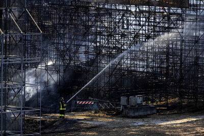 Fire Breaks Out At Italy’s Cinecittà; Destroys Part Of Renaissance Florence Set; Briefly Disrupts Netflix’s ‘Old Guard 2’ Shoot - deadline.com - Italy - Rome