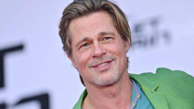 Brad Pitt on How Pottery Became His Pandemic Hobby (Exclusive) - www.etonline.com - Los Angeles