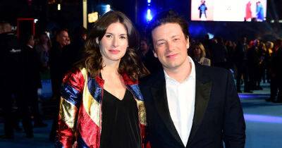 'Deeply scary': Jamie Oliver praises wife Jools as he reveals she has long COVID - www.msn.com - London