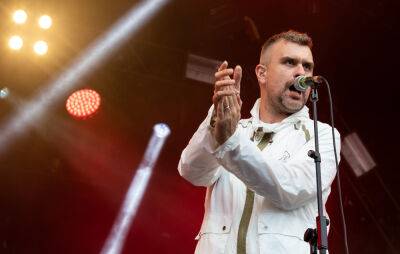 Reverend & The Makers return with new single ‘Heatwave In The Cold North’ - www.nme.com - city Sheffield