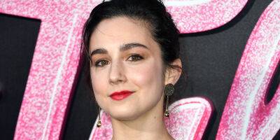 Molly Ephraim Was 'Very Pregnant' While Filming 'A League of Their Own' - www.justjared.com - USA