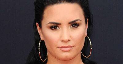 Demi Lovato reveals she started using opiates at 13 following car accident - www.msn.com