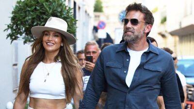 Jennifer Lopez Steps Out in White With Ben Affleck During Honeymoon In Italy - www.etonline.com - Italy