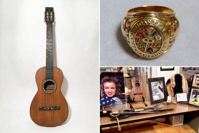 B.B. King’s first guitar, Marilyn Monroe photos, Mantle ring among celeb items on auction block - nypost.com - USA - New York - Guernsey - county St. Louis