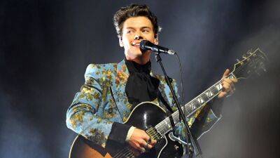 Harry Styles' Full 'X Factor' Audition Song 'Hey, Soul Sister' Released Years Later - www.etonline.com