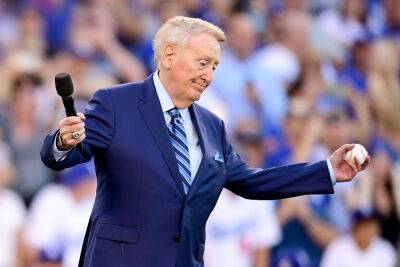 Vin Scully Dies: The Voice Of The L.A. Dodgers, And Their City, Was 94 - deadline.com - Los Angeles - Los Angeles - California - Montana - San Francisco - city Sandi