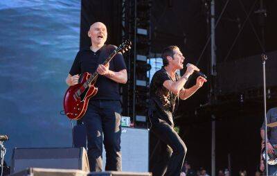 Watch Porno For Pyros and Billy Corgan cover Led Zeppelin’s ‘When The Levee Breaks’ at Lollapalooza - www.nme.com - Los Angeles - USA - Chicago