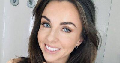 You need to see Louisa Lytton with a blunt long bob and a curtain fringe - www.ok.co.uk