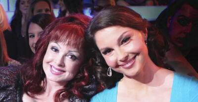Ashley Judd Calls For Privacy Protections Of Those Impacted By Suicide, Says She “Felt Cornered And Powerless” By Police On Day Of Mother Naomi’s Death - deadline.com - New York - county Ashley - Tennessee
