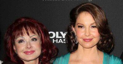 Ashley Judd Recalls Holding Mom Naomi Judd’s ‘Laboring Body’ as She Objects to the Release of Her Death Records - www.usmagazine.com - New York - New York - California - Tennessee
