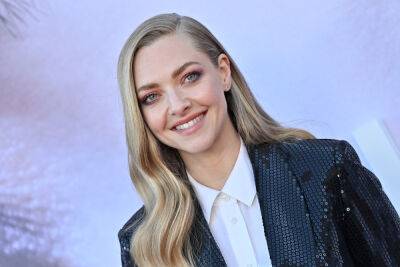 Amanda Seyfried Is A Card Carrying Bachelor Nation Member: ‘I’m Writing My Thesis Right Now’ - etcanada.com