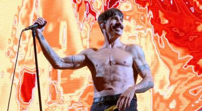 Red Hot Chili Peppers' Set List for Summer 2022 Tour Revealed! - www.justjared.com - California