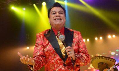 Juan Gabriel’s Instagram seems to be teasing new music ahead of the anniversary of his death - us.hola.com - Mexico