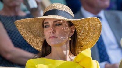 Kate Middleton Is Good at Being Royal, Experts Agree - www.glamour.com