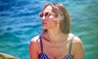 Jennifer Lopez continues to enjoy her best life while vacationing in Capri - us.hola.com - Paris - Italy