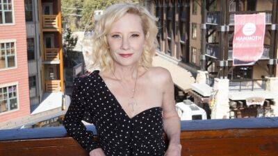 Anne Heche Under Investigation for DUI, Hit-and-Run for Car Crash That Left Her in Critical Condition - www.etonline.com - Los Angeles - Los Angeles