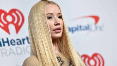 Iggy Azalea takes to Twitter to announce that her career in music isn't over: 'I'm coming back' - www.foxnews.com