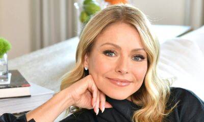 Kelly Ripa counts down to daughter Lola's big release with poolside video - hellomagazine.com