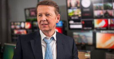 Bill Turnbull's career from BBC Breakfast to Strictly Come Dancing - www.ok.co.uk - Britain - USA - county Suffolk