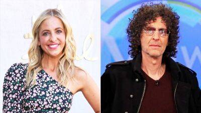 Sarah Michelle Gellar Calls Out Howard Stern Over Bet That Her Marriage Wouldn't Last: 'I Think You Owe Us' - www.etonline.com - Mexico