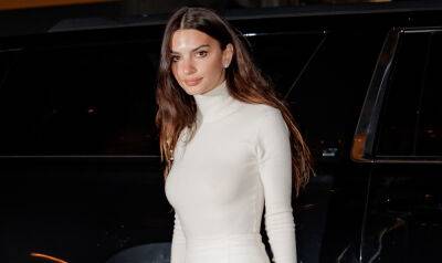 Emily Ratajkowski Looks So Chic for NYFW Event, Hours After Filing for Divorce - www.justjared.com - New York - Manhattan