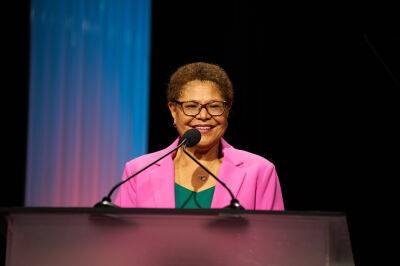 L.A. Mayoral Candidate Karen Bass Has Home Robbed, Two Guns Taken - deadline.com - Los Angeles - Los Angeles