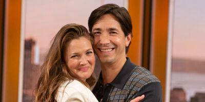 Exes Drew Barrymore & Justin Long Have an Emotional Reunion on Her Show - www.justjared.com