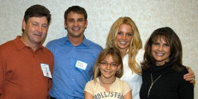 Britney Spears Says She Prays Her Parents 'Burn in Hell' - www.justjared.com