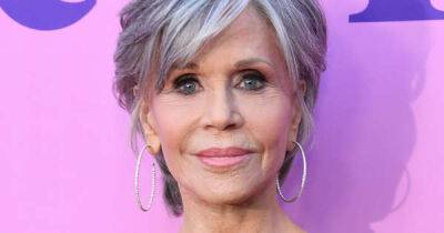 Masked-up Jane Fonda spotted at LA carwash for the first time since revealing her cancer diagnosis - www.msn.com