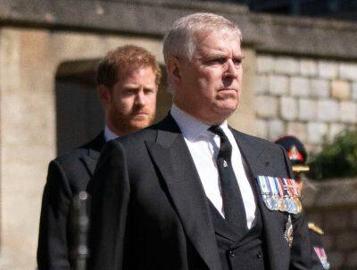 Prince Harry, Prince Andrew Will Not Be Wearing Military Uniforms At The Queen’s Funeral - etcanada.com - Scotland - county Hall - county Windsor - county Charles - county Prince Edward