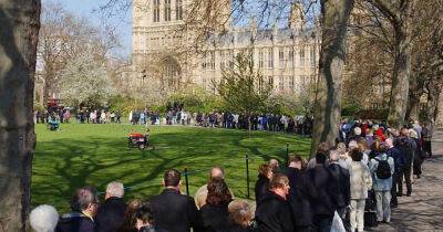Sore feet and rumbling tummies – my day queueing for the Queen Mother - www.msn.com - county Hall