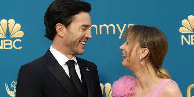 Kaley Cuoco & Tom Pelphrey Make Red Carpet Debut at Emmy Awards 2022 - www.justjared.com - Los Angeles
