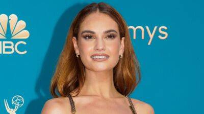 Lily James Wore a Body-Hugging Chainmail Versace Gown on the Emmys Red Carpet - www.glamour.com - county Anderson