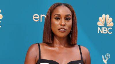 Issa Rae Debuted a Blunt Copper Bob at the 2022 Emmy Awards - www.glamour.com