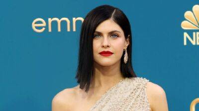 Alexandra Daddario Shares the Sweet Way She Emulated Meghan Markle at Her Wedding to Andrew Form (Exclusive) - www.etonline.com