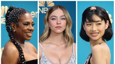 The Best Beauty Looks From the Emmys 2022 Red Carpet - www.glamour.com - county Medina