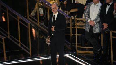 Emmys 2022: 'Succession' Wins Best Drama Series - www.etonline.com