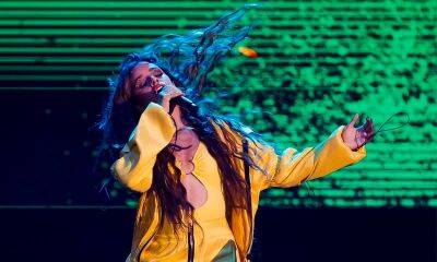 Camila Cabello rocks Rio in an amazing yellow outfit - us.hola.com - Brazil - Los Angeles - Puerto Rico - Portugal - Eu - county Rock