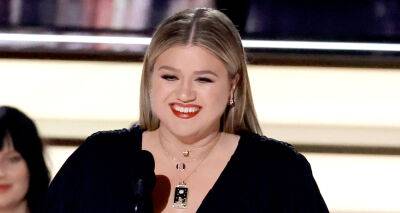 Kelly Clarkson Presents Lead Actress Award to Zendaya at Emmy Awards 2022 - www.justjared.com - Los Angeles