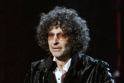 Howard Stern Says ‘Enough’ With Frenzy About Queen Elizabeth II: ‘We Gotta Get Back To Trump’ - etcanada.com - Britain - USA