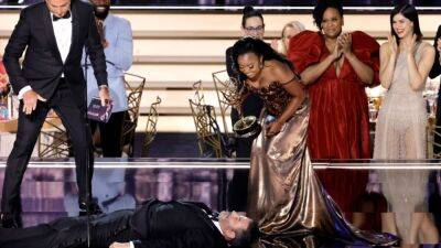 Quinta Brunson and Her Emmy Have Last Laugh With This Jimmy Kimmel Photo Op - www.etonline.com