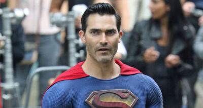 Tyler Hoechlin Looks Buff in His Superman Suit While Filming 'Superman & Lois' Season Three - www.justjared.com - Canada - Jordan
